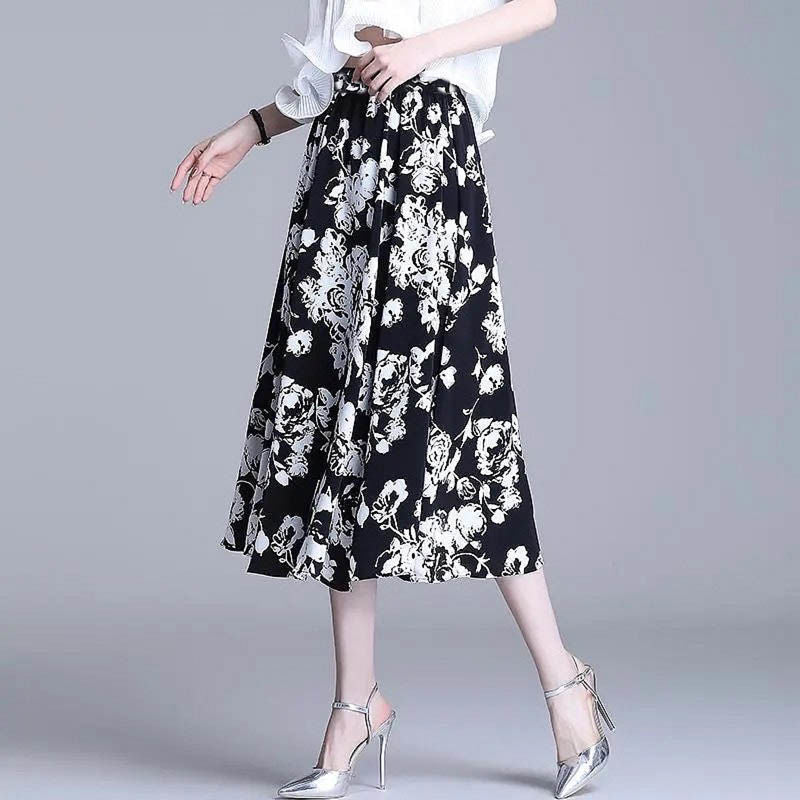 Simple Stretch Fitted A-Line Midi Skirt