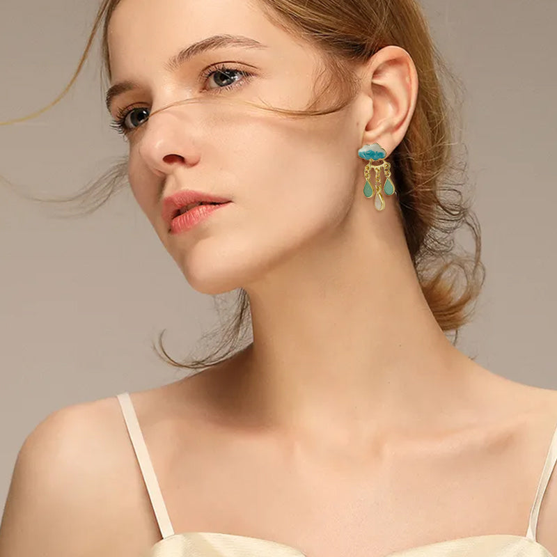 RAINDROP EARRINGS