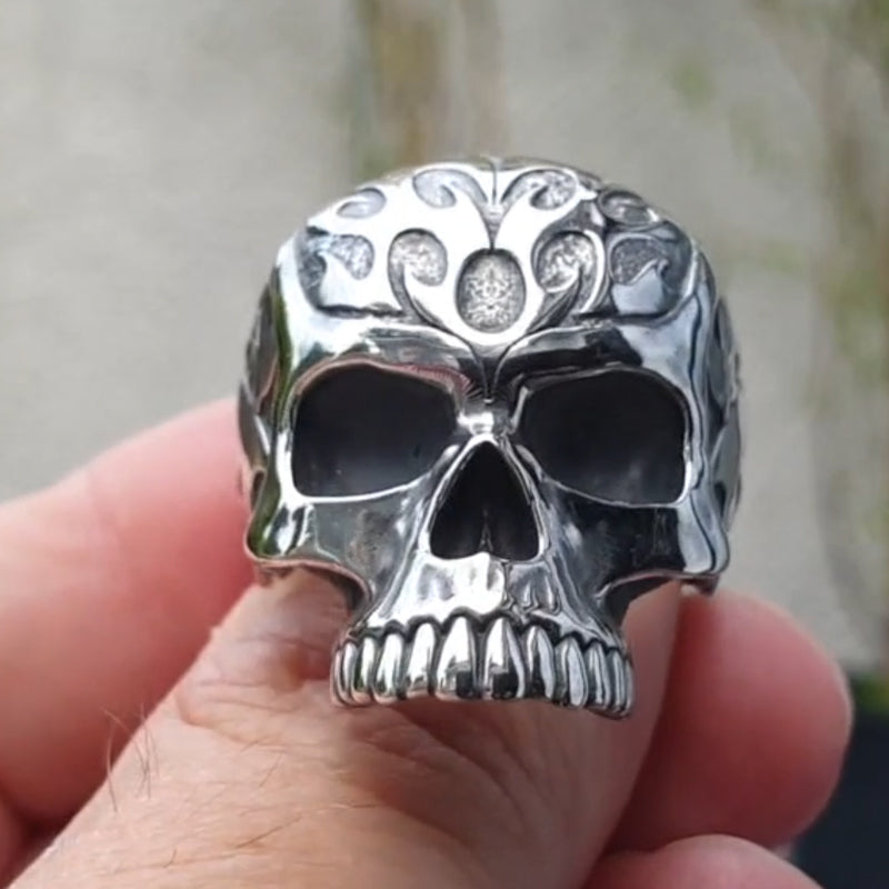 CARVED SKULL RING