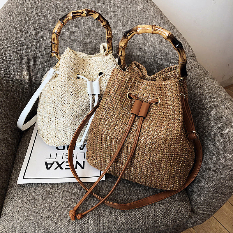 RATTAN STRAW BUCKET BAG