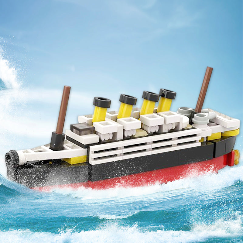 Titanic Cruise Ship Model
