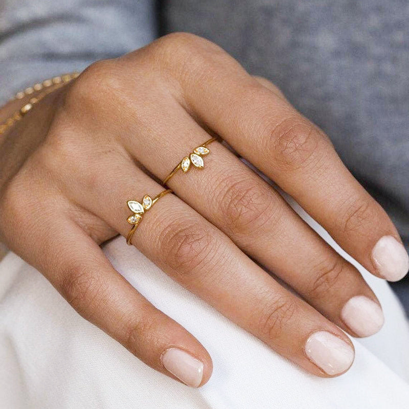 TRIPLE TEARDROP RING