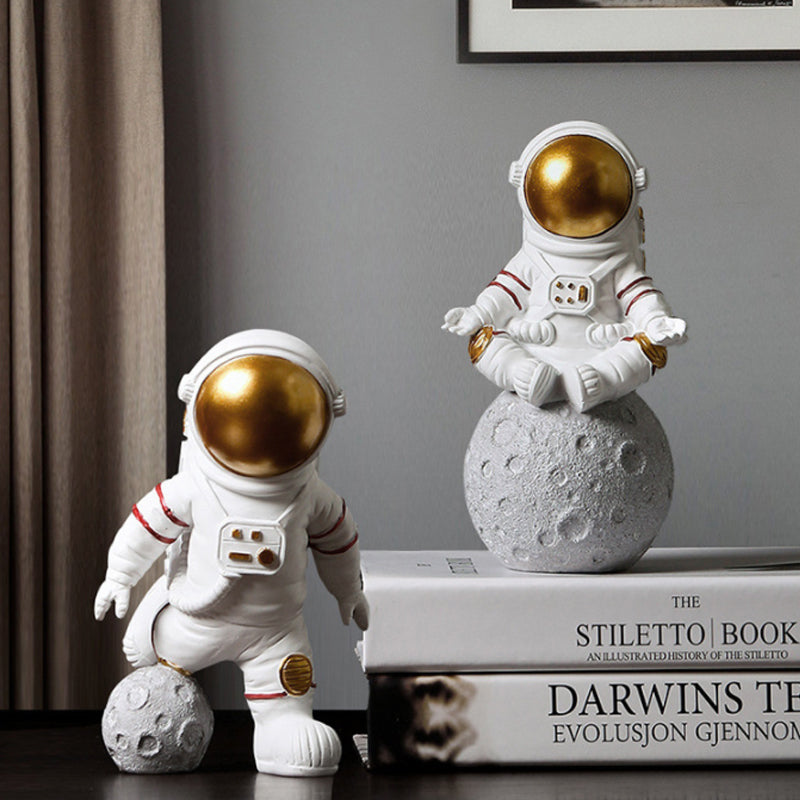 Creative Astronaut Desktop Decoration