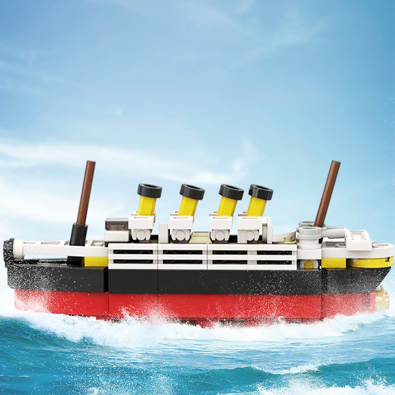 Titanic Cruise Ship Model