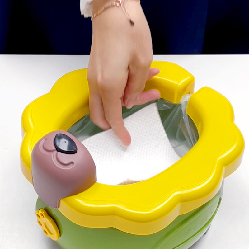 Children's Folding Urinal