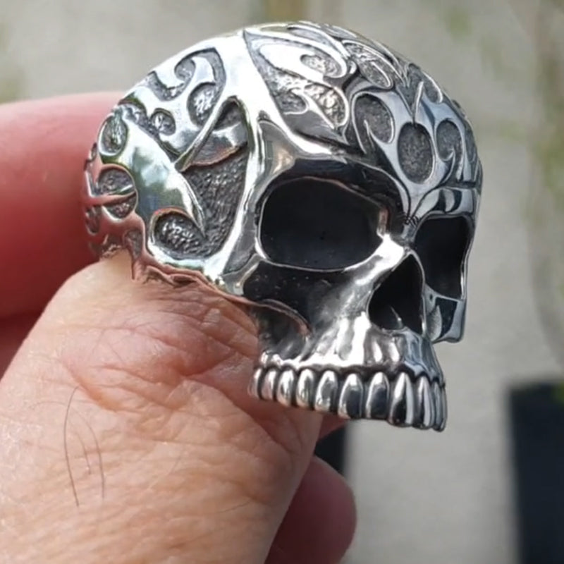 CARVED SKULL RING