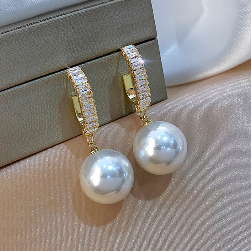 Pearl Drop Earrings