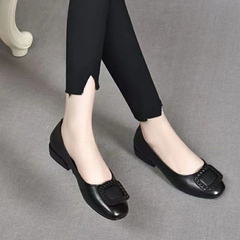 Medium Heel Leather Shoes