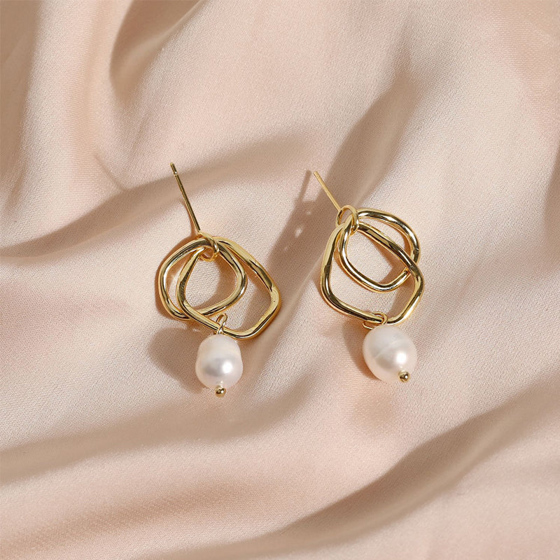 Hammered Double Circle Pearl Earrings