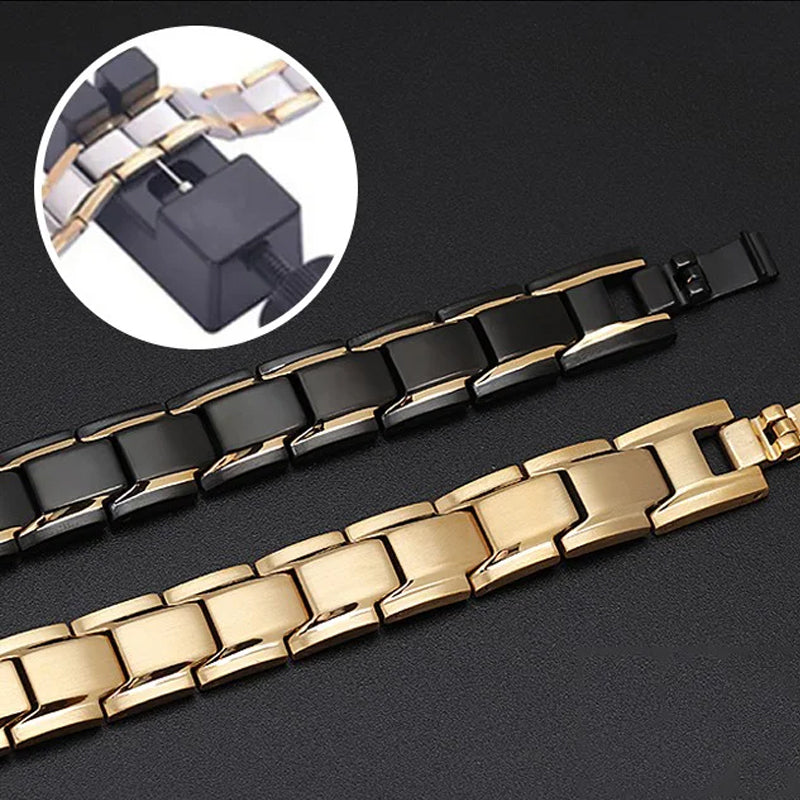 Multifunctional wristband