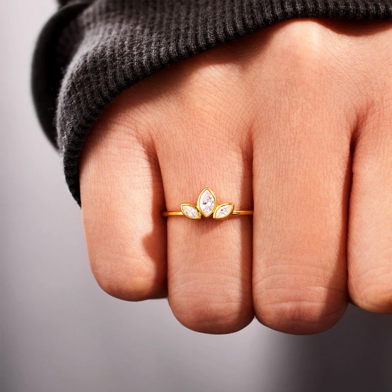 TRIPLE TEARDROP RING