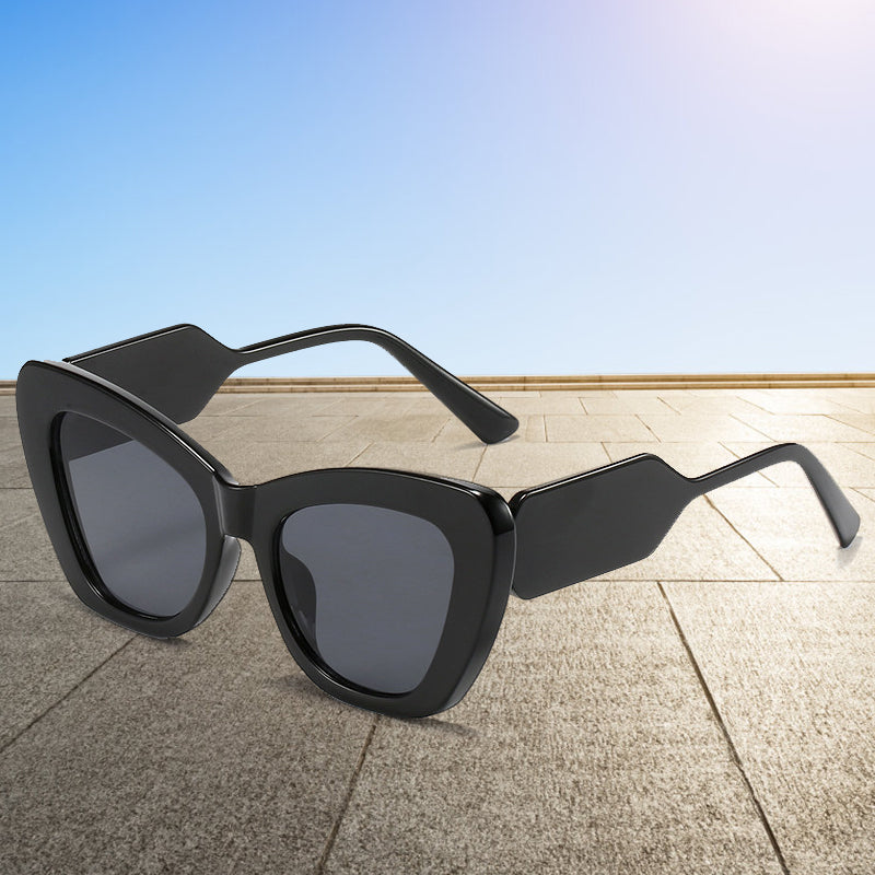CAT EYE SUNGLASSES