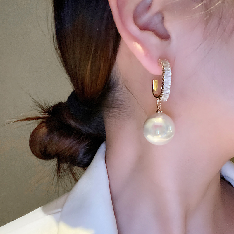 Pearl Drop Earrings