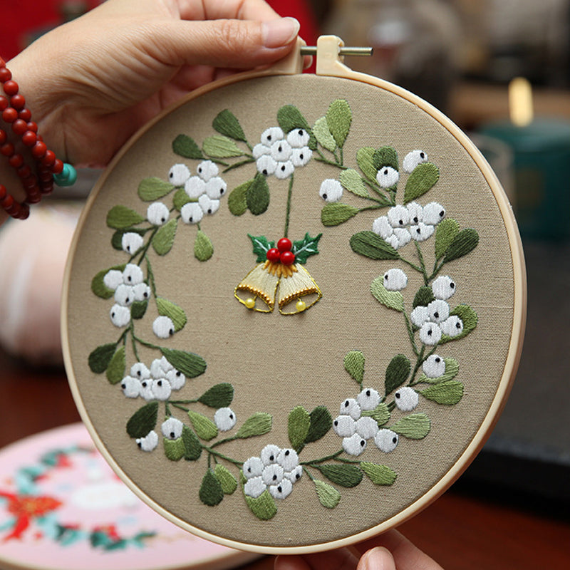 DIY Christmas Embroidery