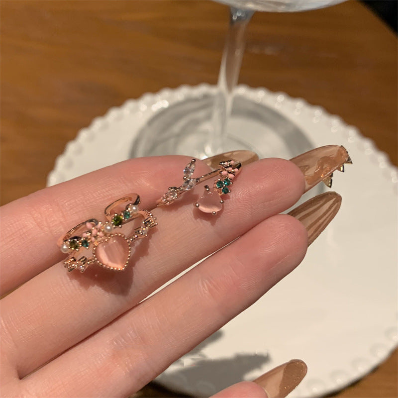 Double Heart Zircon Split Ring
