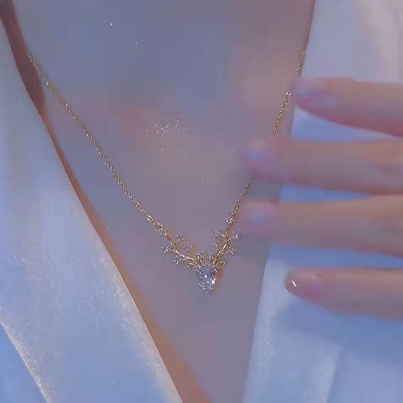 Glitter Deer Titanium Necklace