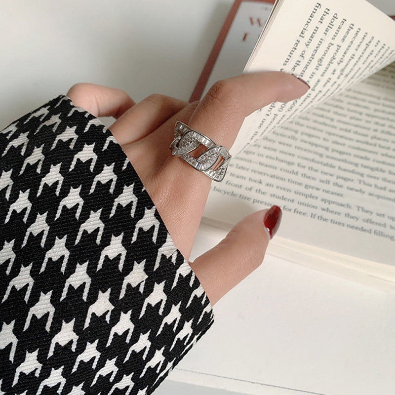 Adjustable Twist Ring