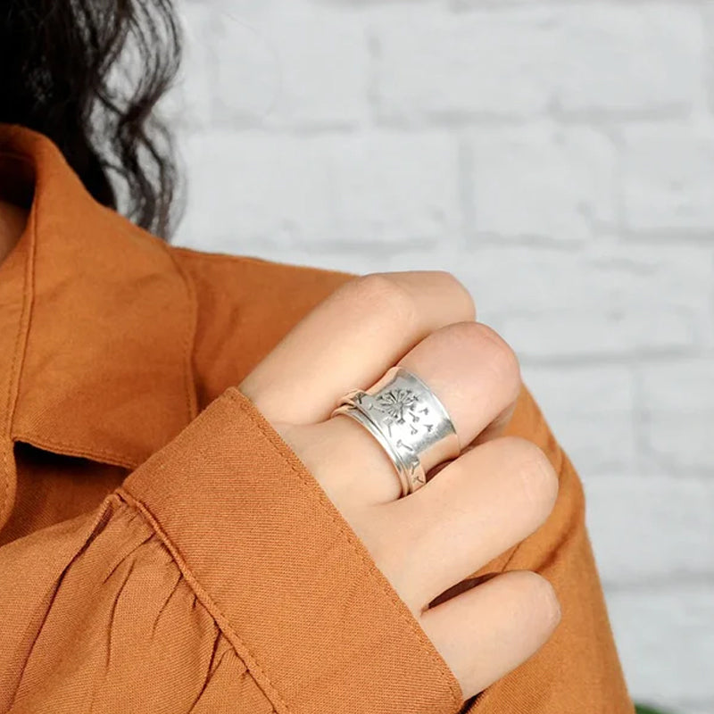 Rotatable Creative Dandelion Ring