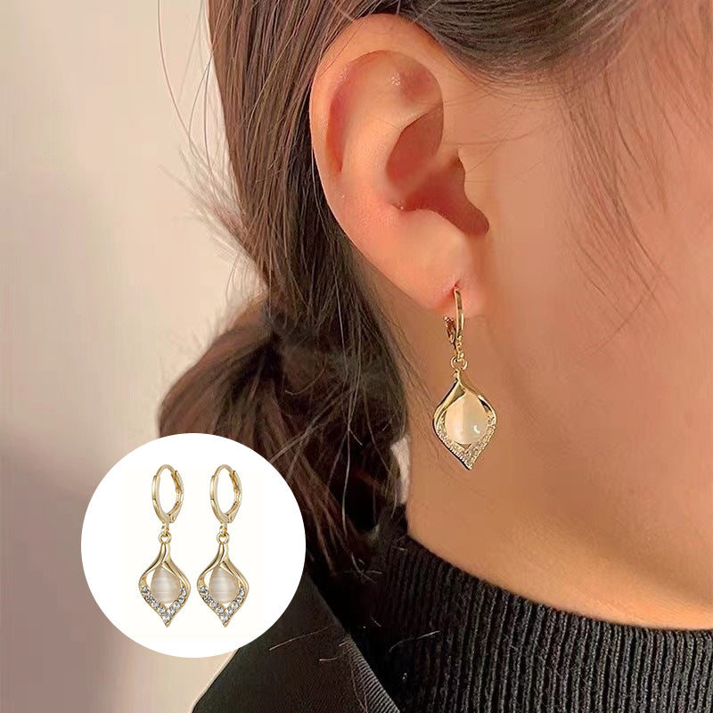 Shiny Cat Eye Earrings