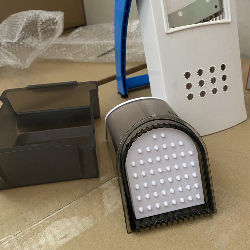 Adjustable Safe Vegetable Slicer