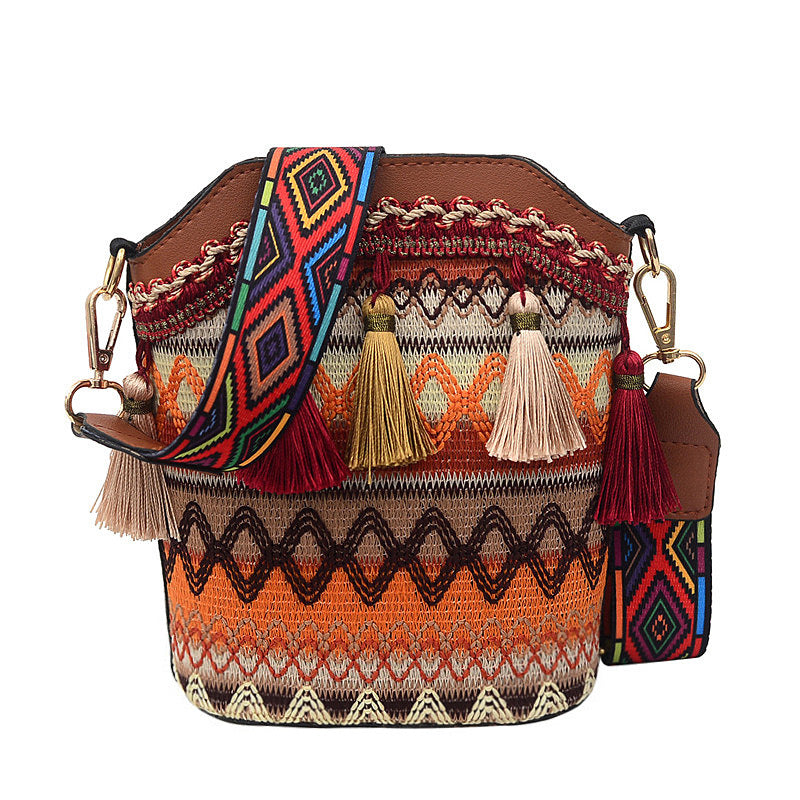 Ethnic Style Personality One-shoulder Tassel Bucket Bag