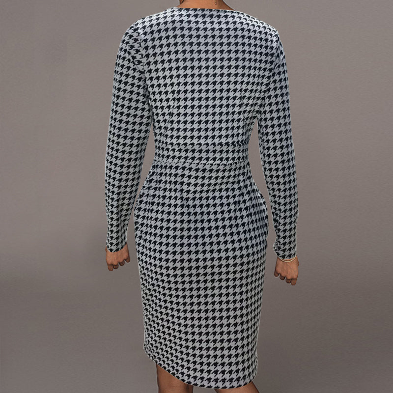 Sexy Long Sleeve V-neck Buttocks Print Dress