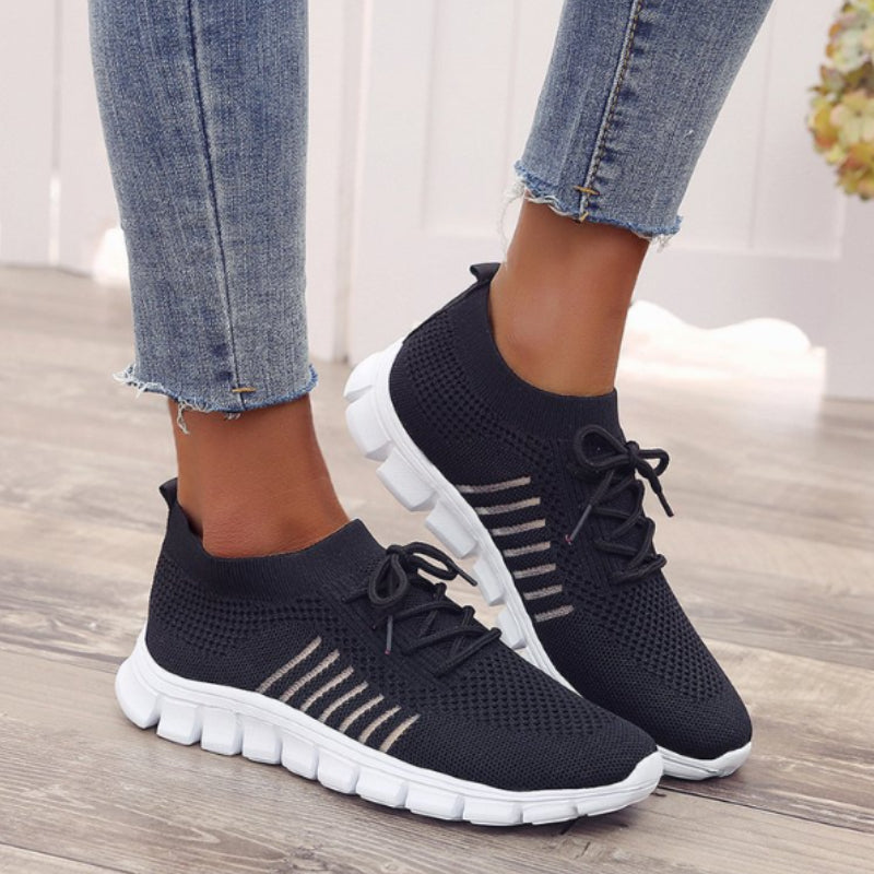 Women's Sports Shoes