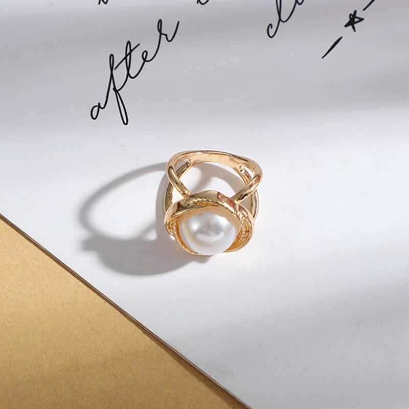 Women's Elegant Pearl Floral Scarf Ring Clip