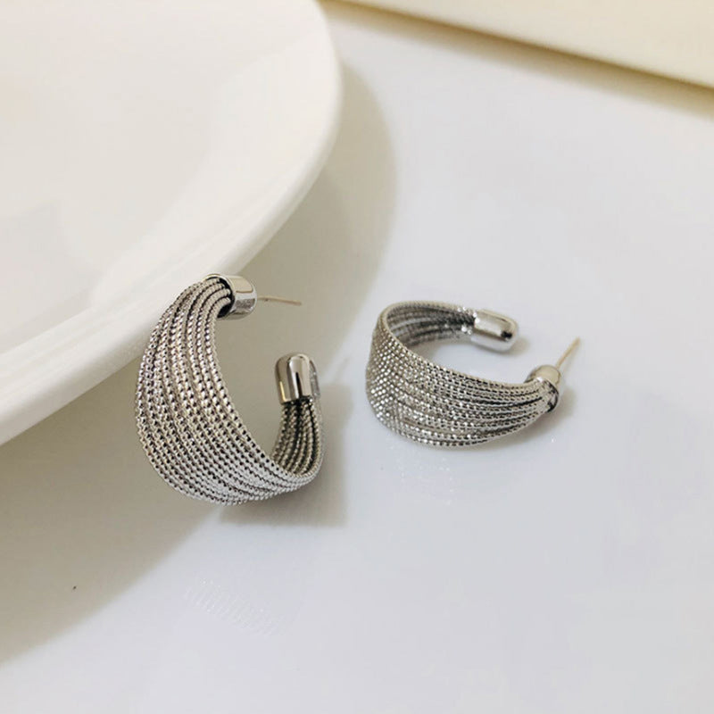 C-shaped Brushed Earrings