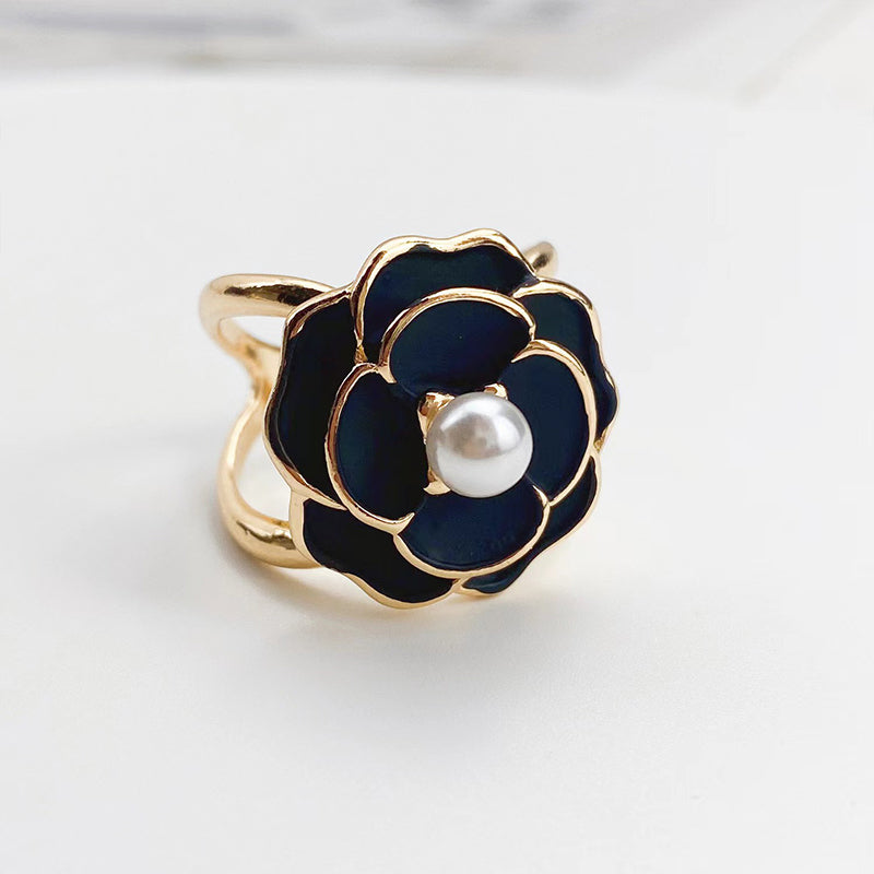 Women's Elegant Pearl Floral Scarf Ring Clip